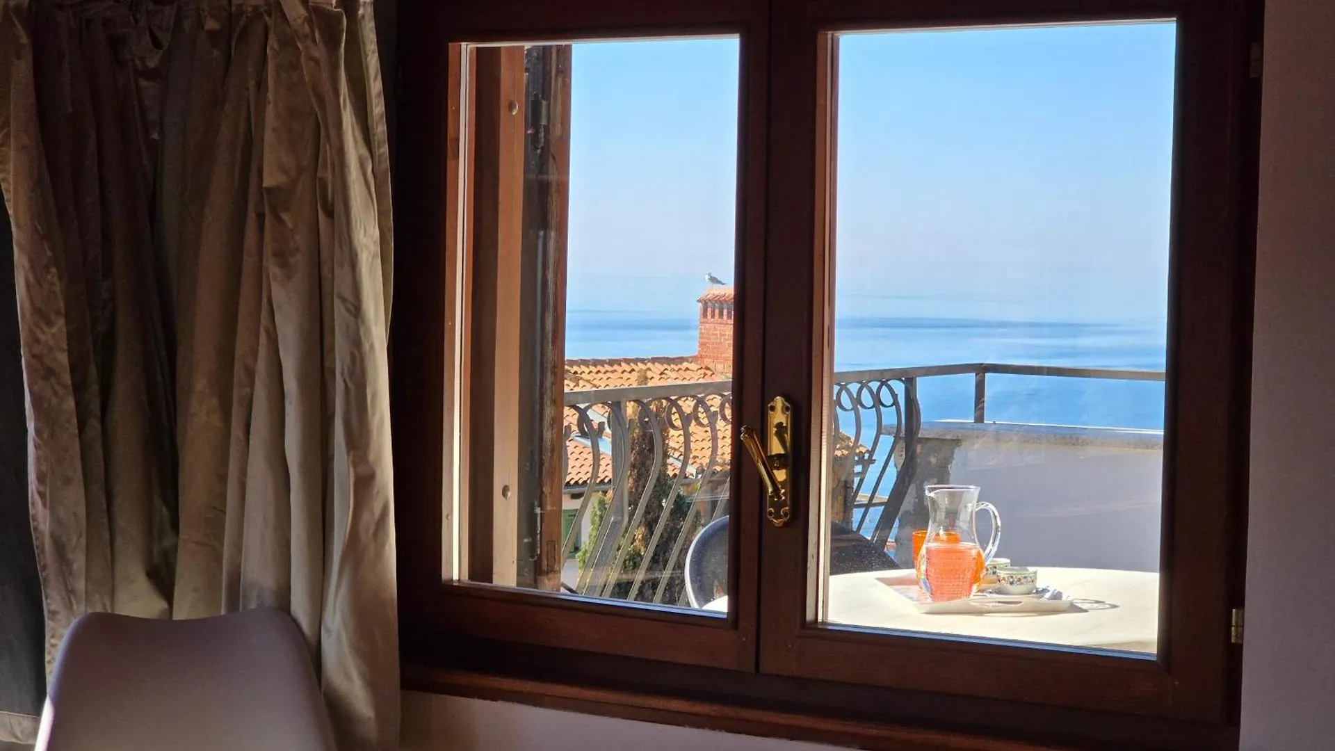 La Vista - Sea View Apartments Ровинь