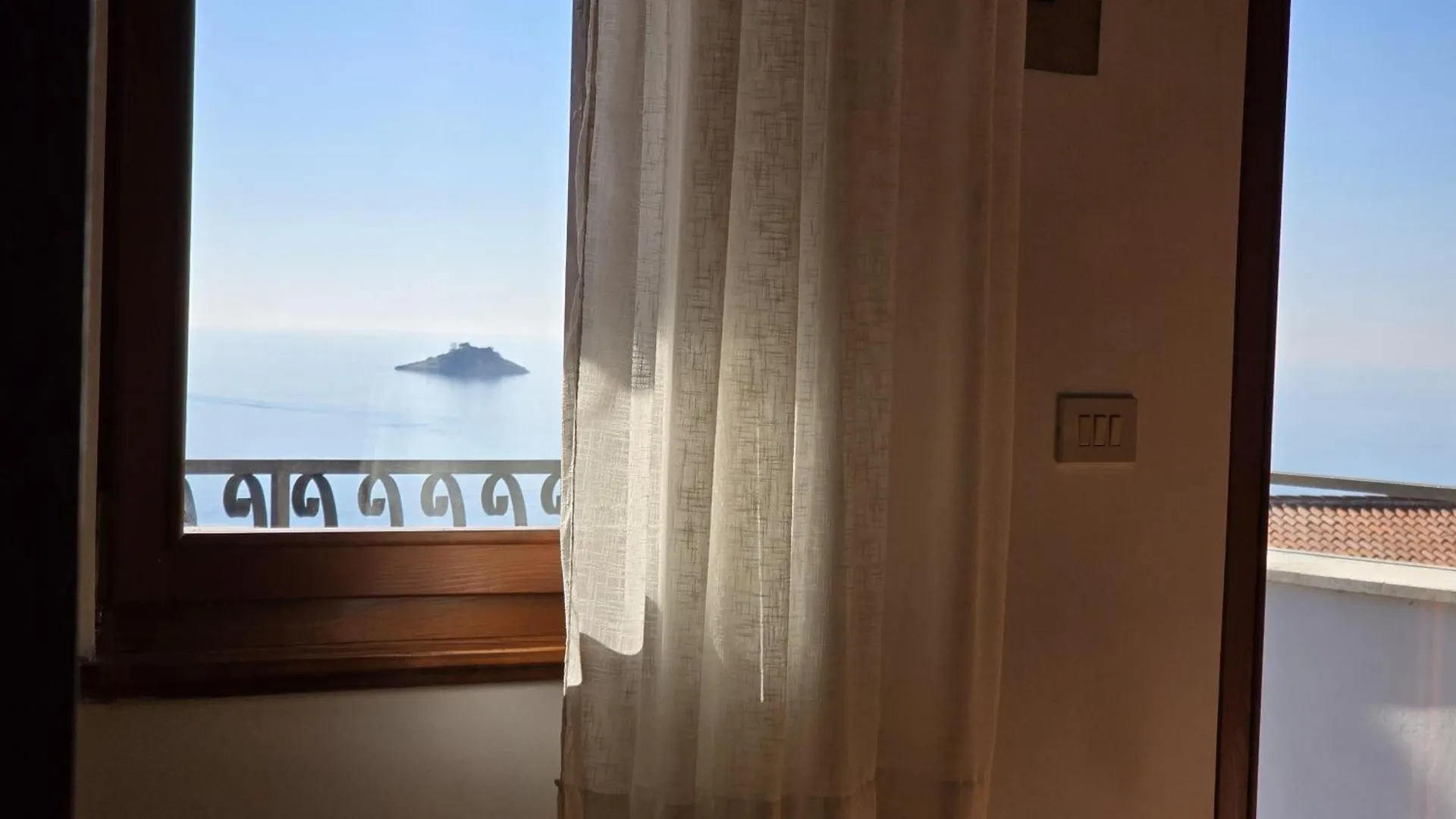 La Vista - Sea View Apartments Ровинь 0*,