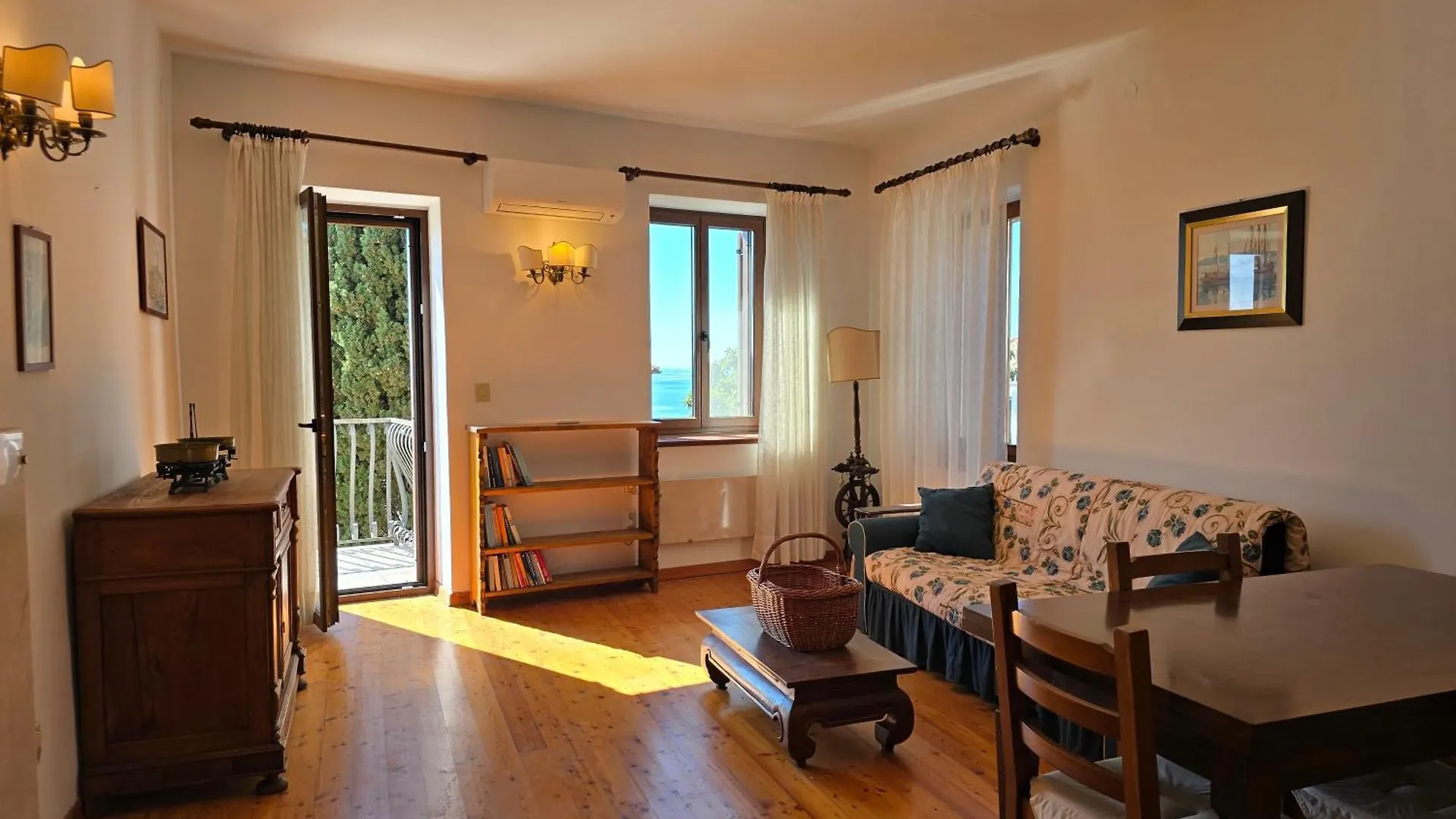 La Vista - Sea View Apartments Ровинь